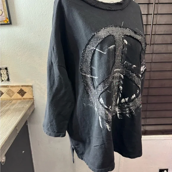 Black Sequin Peace Sign Long Sleeve Top - Picture 2 of 8